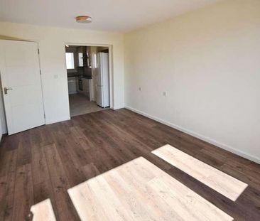 Nero Court, Brentford Dock, TW8 - Photo 6