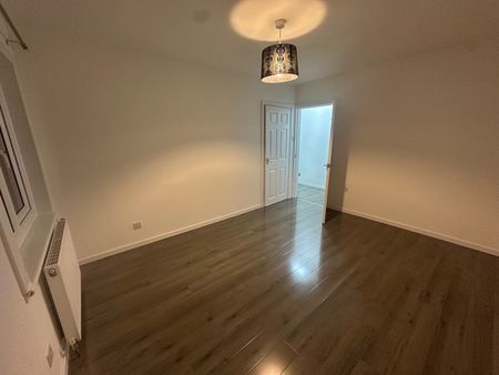 2 Bed Flat, Cairns Road, G72 - Photo 5