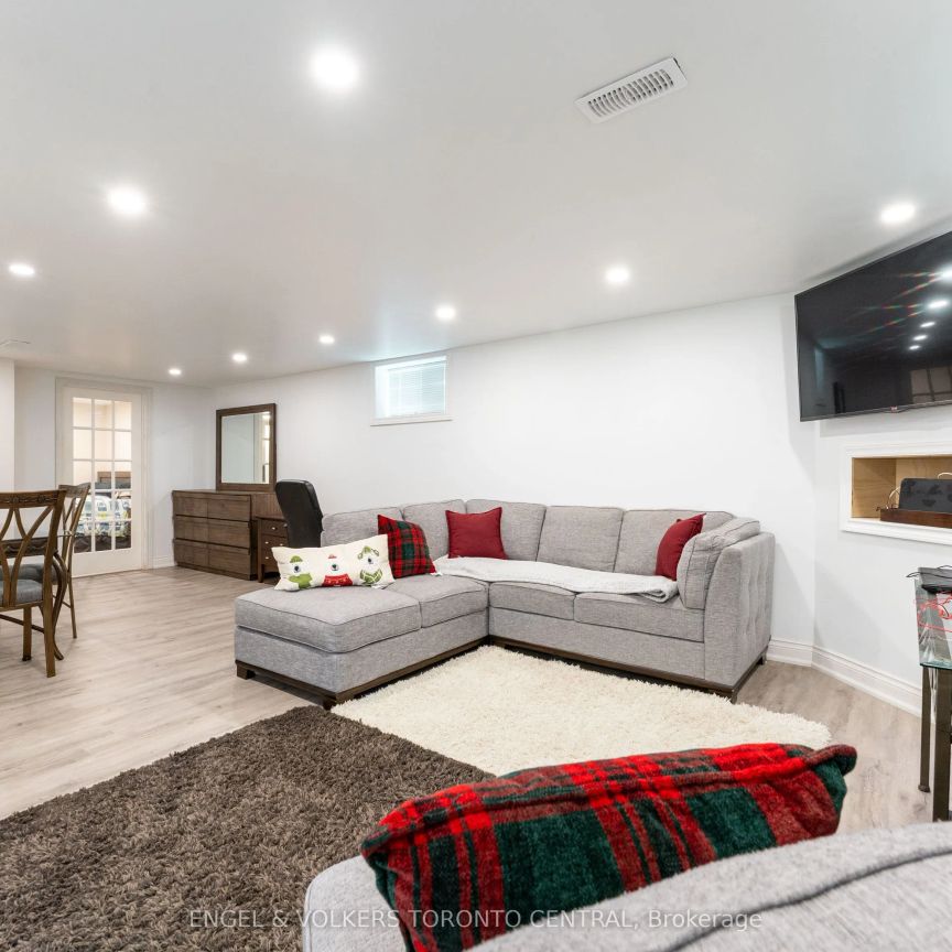 767 Phillip Murray Avenue #BSMT - Photo 1