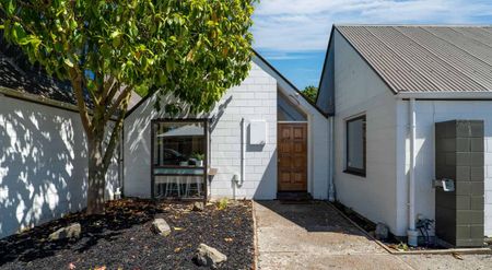 Spacious Ilam Living - Photo 2