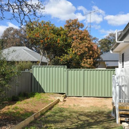 Charming 3-Bedroom Home in Popular West Goulburn - Photo 3