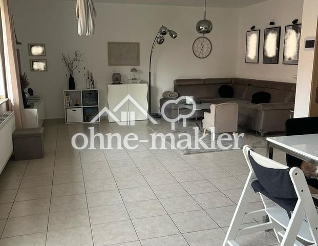 Stadtwohnung mit kleinem Garten - Foto 1