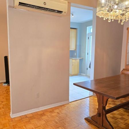 Lumineux 5 ½ avec 3 chambres + coin bureau, au dernier étage, près des métros Villa-Maria et Vendôme et du CUSM - Photo 4