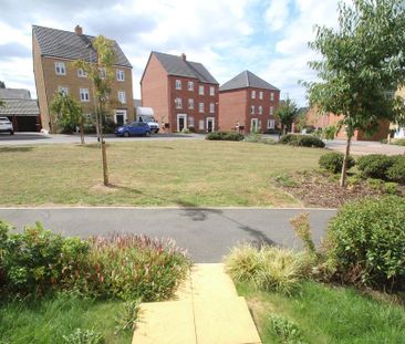 4 bedroom terraced house to rent - Photo 2