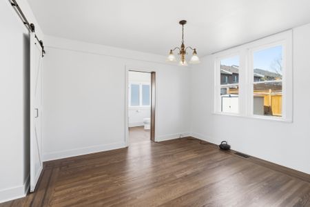 For Lease - 295 Plains Road Unit# Main Level, Burlington, Ontario - Photo 2