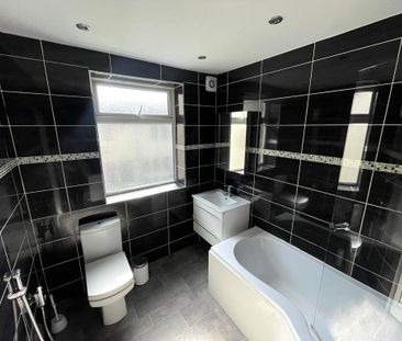 2 bedroom semi-detached house to rent - Photo 5