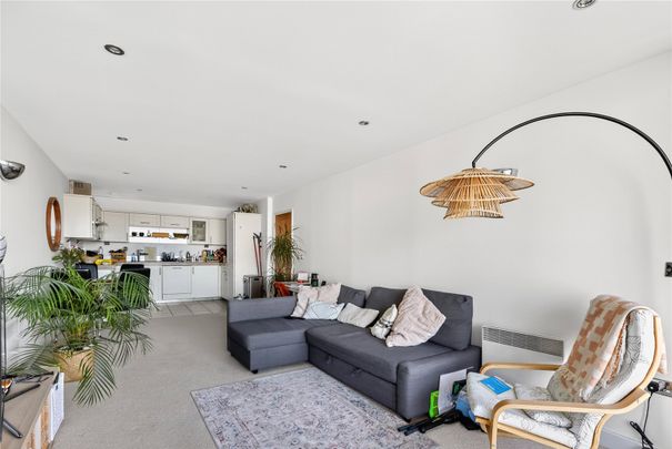 Western Gateway, London, E16 1AQ - Photo 1