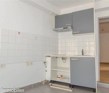 Location Appartement 2 pièces 39m² ST MARCELLIN 38160 - Photo 2