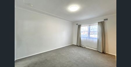 Renovated Semi-Detached Home in Prime Arncliffe Location - Photo 4