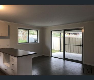 3/154 Croudace Road, Elermore Vale, NSW 2287 - Photo 3