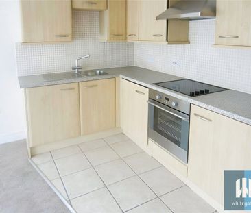 Laund Road, Salendine Nook, Huddersfield, West Yorkshire, HD3 - Photo 6