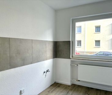 Renovierte, Zentrumsnahe - Hochparterrewohnung - Photo 3