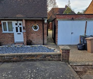 2 Bed Semi-Detached House, Alwyn Close, LU2 - Photo 5