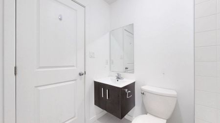 For Lease - 383 Chaffey Street, Welland, Ontario - Photo 2