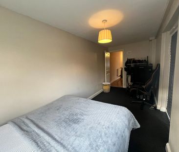 1 bedroom Flat To Let - Photo 4
