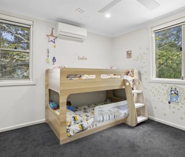 Bright & Private Townhouse Offering Exceptional Comfort – Flexible ... - Photo 4