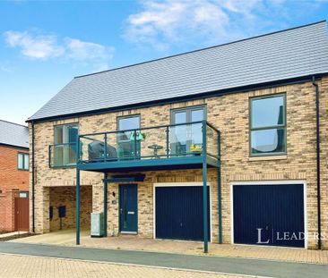 2 bedroom coach house to rent - Photo 1