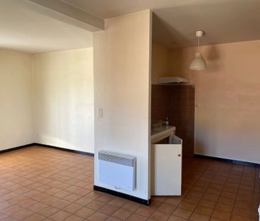 Location Appartement 2 pièces 50 m2 à Villeneuve-d'Olmes - Photo 3