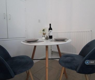 1 bedroom maisonette to rent - Photo 4