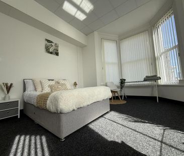 1 bedroom in a house share to rent - Photo 5