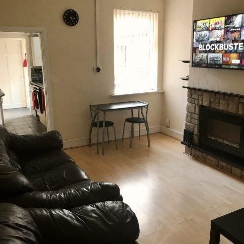 4 bedroom house share to rent - Photo 1