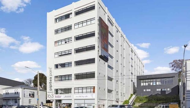 Prime Location - 4-Bedroom Home in Thorndon Quay, Pipitea - Photo 1