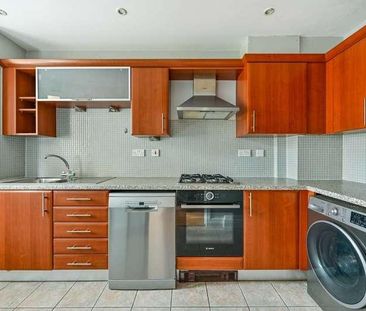 Twickenham, Twickenham, TW2 - Photo 5