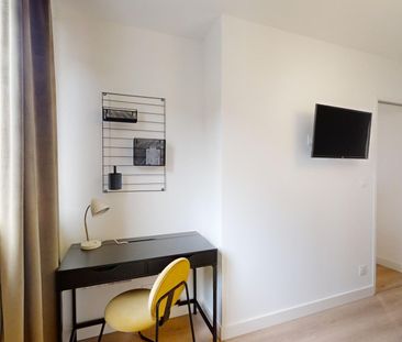 COUR SAINT LAUD Roommate 4 Bedrooms at Angers - Photo 3