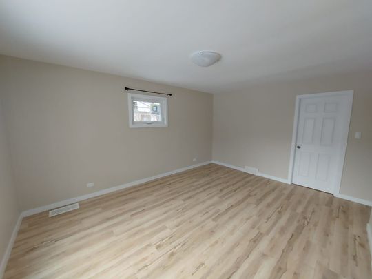 2 Bed + Den South Hill Home! - Photo 1