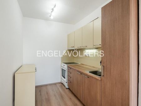 Pronájem bytu 2+kk 50 m2 - Fotografie 3