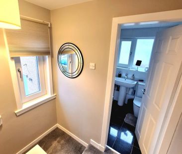 2 bedroom semi-detached house to rent - Photo 6