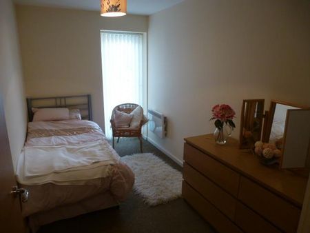 2 bedroom apartment to rent - Photo 4