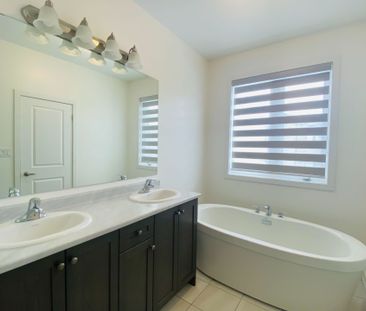 For Lease - 101 Hilts Drive, Richmond Hill, Ontario - Photo 3