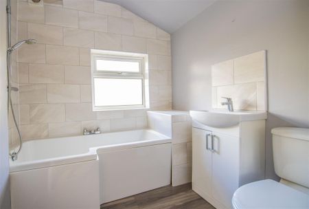 2 bed House - Terraced To Let - Photo 3