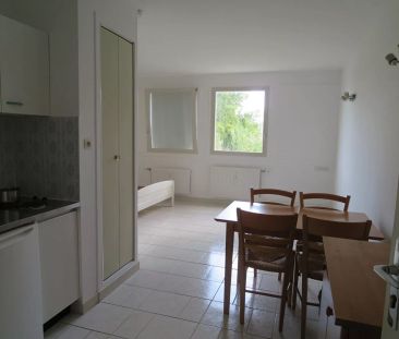 Grand studio avec prêt de meubles - Photo 4