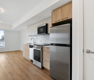 For Lease - 19 ROBINSON Avenue Unit# 203, Lower Town - Sandy Hill, ... - Photo 2