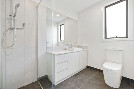 STYLISH & CONVENIENT TOWNHOUSE! - Photo 4