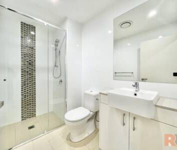 Modern 1x1 Apartment in Secure Red Castle Complex - Photo 6