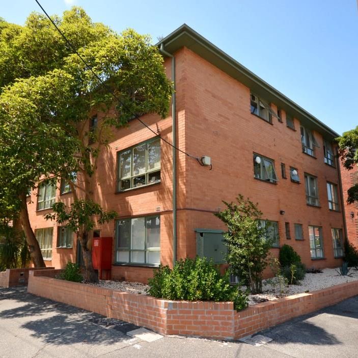 8/126 Garton Street, Princes Hill VIC 3054 - Apartment For Rent | Domain - Photo 1
