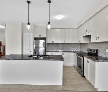 For Lease - 23 Pinot Crescent Unit# Upper, Hamilton, Ontario - Photo 1