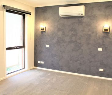 RENOVATED COSY HOME ON LARGE BLOCK - Photo 5