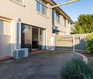 4/12 Bala Road, Adamstown NSW 2289 - Townhouse For Rent | Domain - Photo 6