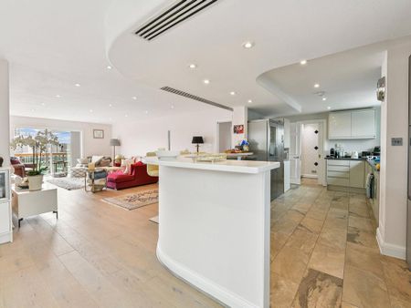 3 bedroom penthouse to rent - Photo 3