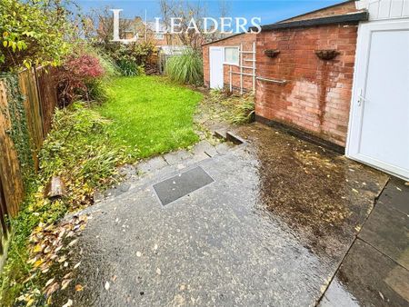 3 bedroom semi-detached house to rent - Photo 5