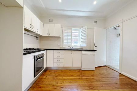 3/114a Victoria Street, Ashfield - Photo 4