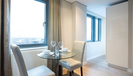 Stunning One-Bedroom Apartment in Paddington, London W2 - Photo 2