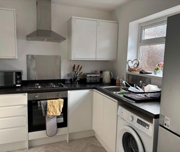 4 bedroom house share to rent - Photo 3