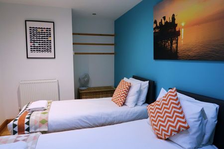 3 Bed Terraced House, Marine Terrace Mews, BN2 - Photo 2