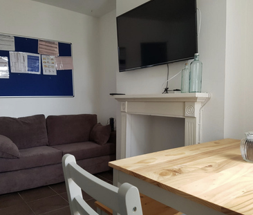 6 bedroom terraced house to rent - Photo 1