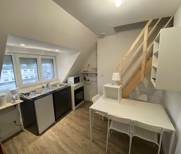 Location Appartement 2 pièces 18m² - Photo 1